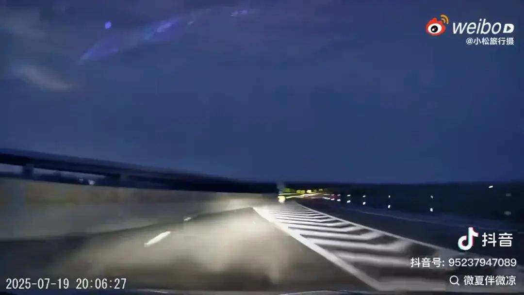 83c06029dcff0af30e750a466250b9d1.jpeg